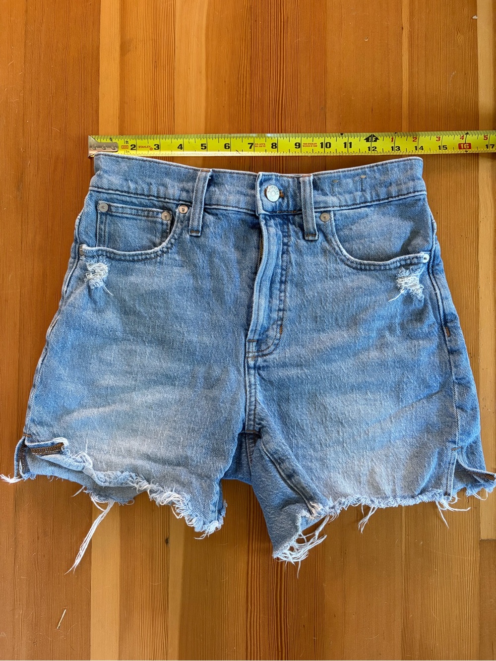 Madewell perfect mid-length jean short 27
